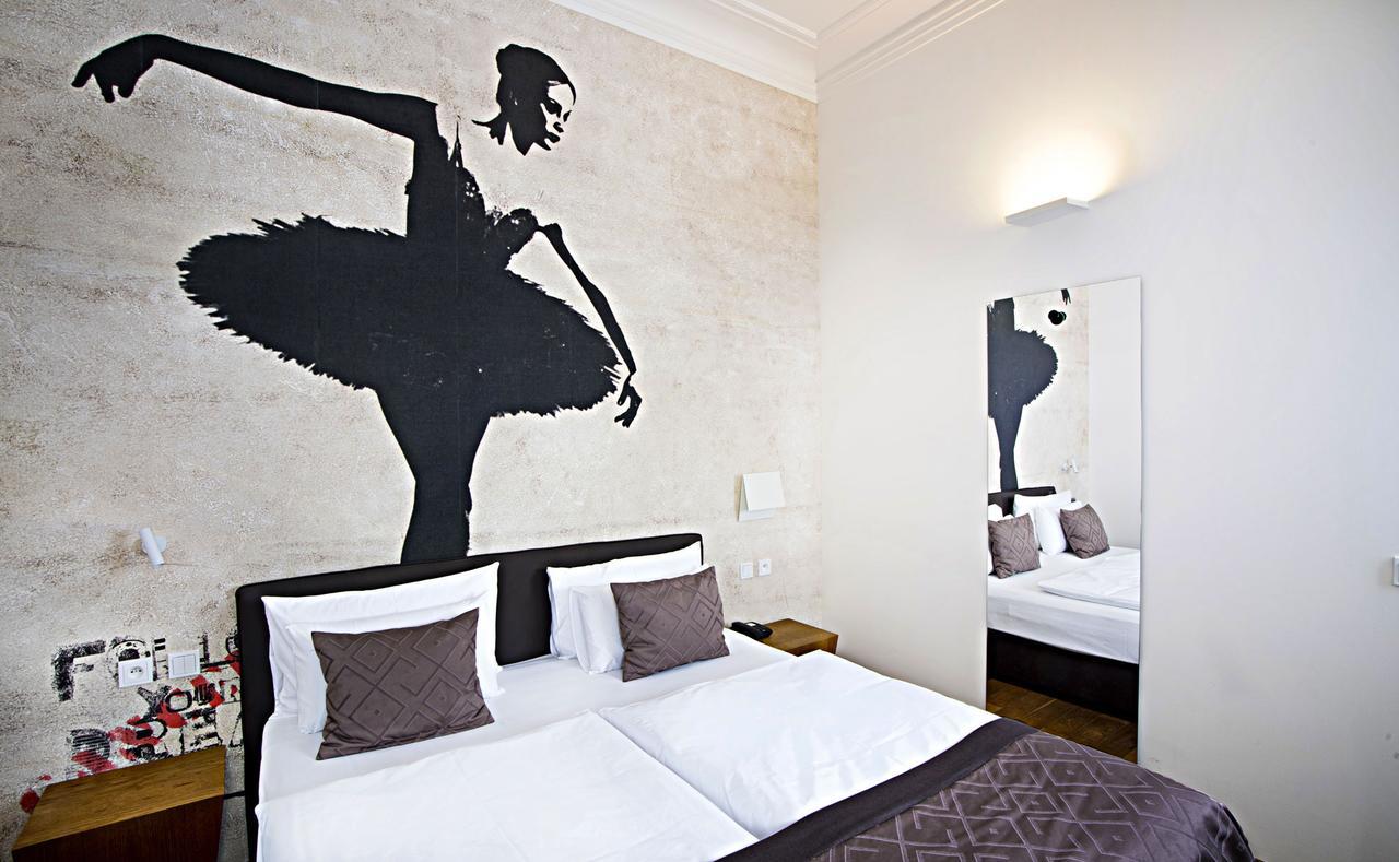 Hotel Golden Crown Prag Exteriör bild